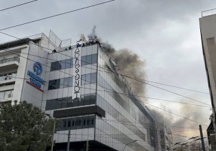 Τέμπη: Παρέμβαση Ρουβίκωνα στα κεντρικά γραφεία της Hellenic Train