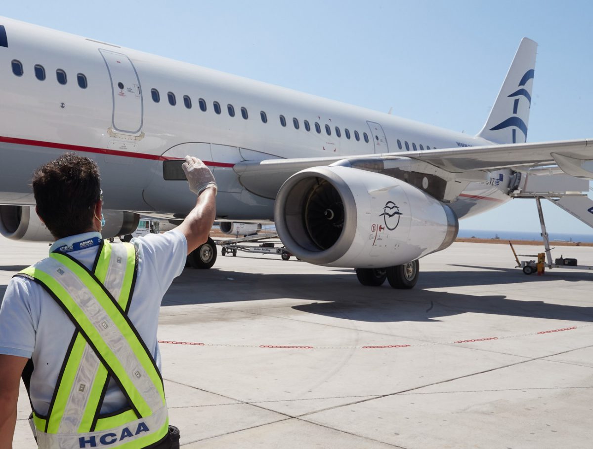 Aegean: Τρεις επιπλέον πτήσεις από τη Σαντορίνη τη Δευτέρα και την Τρίτη