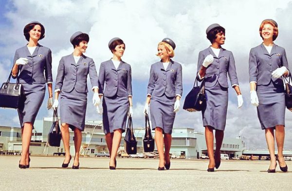 Ελεύθερη, με ωραία δόντια και λεπτές γάμπες: Πώς έμοιαζαν οι αγγελίες εργασίας για γυναίκες τη δεκαετία του ’50