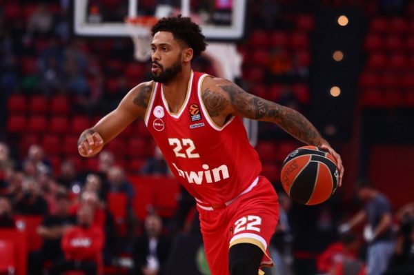 Ολυμπιακός: Ο φρενήρης ρυθμός της Παρί, η λειψανδρία στα γκαρντ και η ευκαιρία του Ντόρσεϊ (vids)