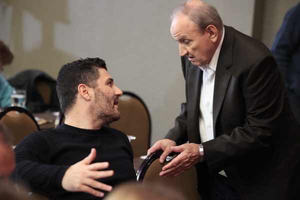 Τεμπονέρας και Τζουμάκας επέστρεψαν στην Πολιτική Γραμματεία του ΣΥΡΙΖΑ