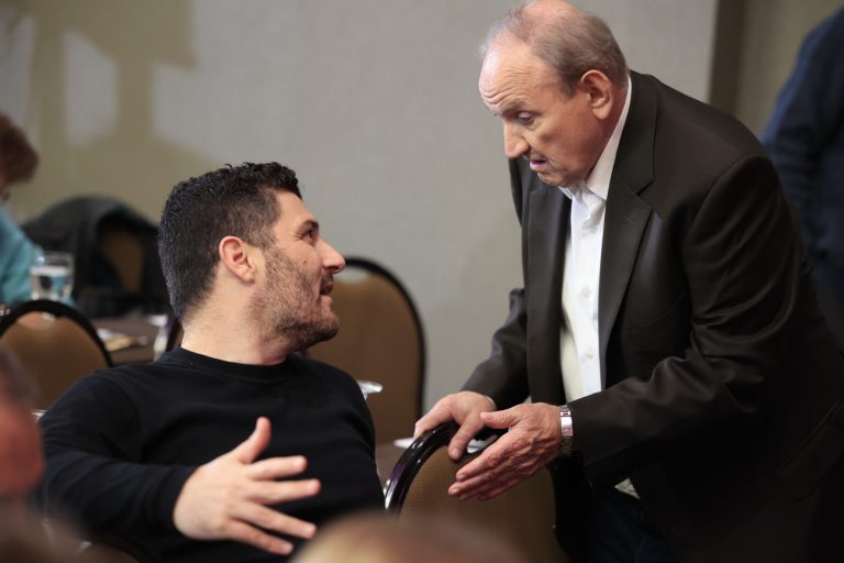 Τεμπονέρας και Τζουμάκας επέστρεψαν στην Πολιτική Γραμματεία του ΣΥΡΙΖΑ