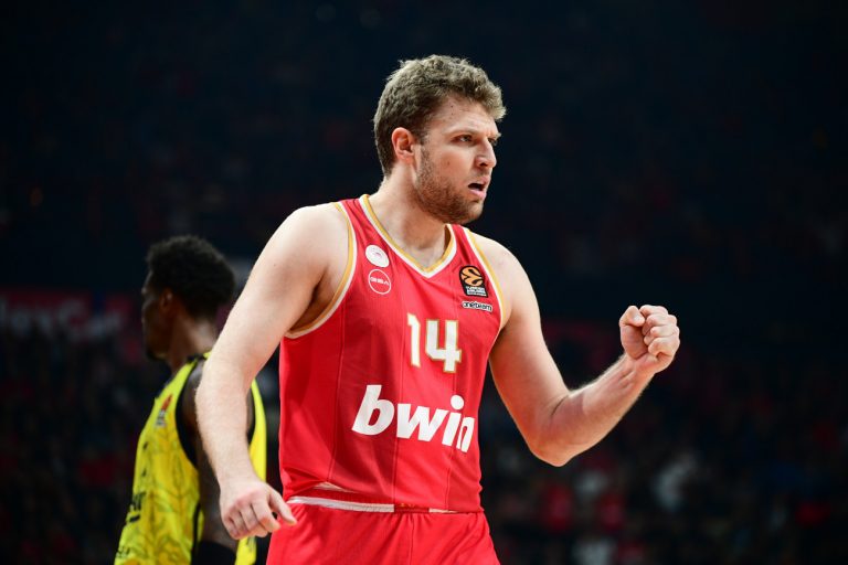 Βεζένκοφ: «Είμαστε έτοιμοι και θα τα δώσουμε όλα για το τρόπαιο»