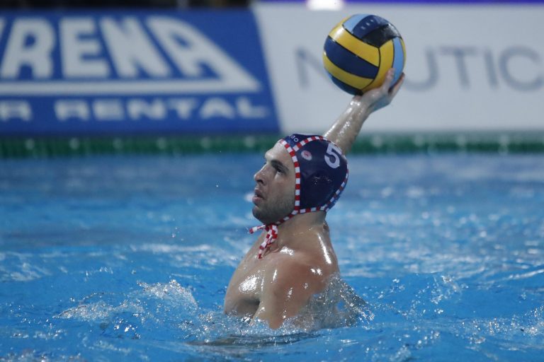 Ολυμπιακός – ΠΑΟΚ 18-8: Εύκολη νίκη για τους «ερυθρόλευκους»