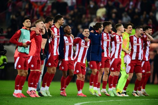 Απλά Ολυμπιακός: Ο τίτλος Νο320, το πάρτι του Μουζακίτη με τον Παναθηναϊκό και η… παρέλαση στο Παρίσι