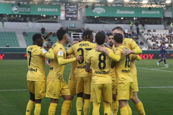 Athens Kallithea – Άρης 0-1: «Διπλό» στη Λεωφόρο με Μεντίλ