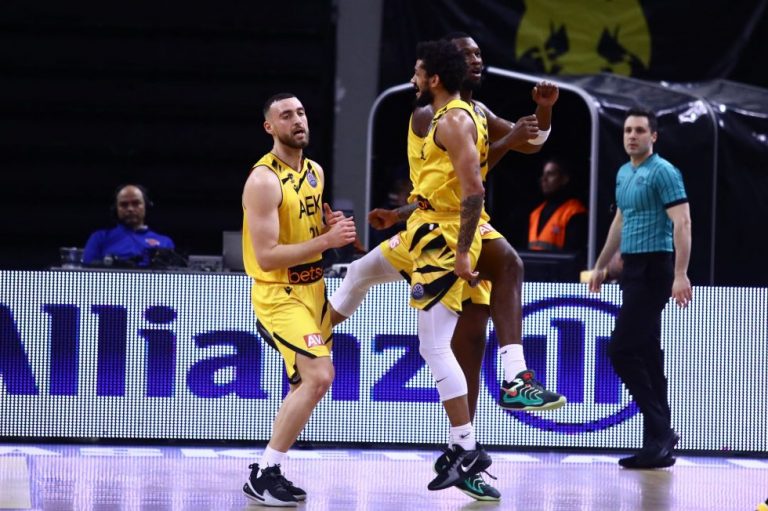 ΑΕΚ – Τορτόνα 93-86: Πήρε το ντέρμπι με σούπερ Χαμπ