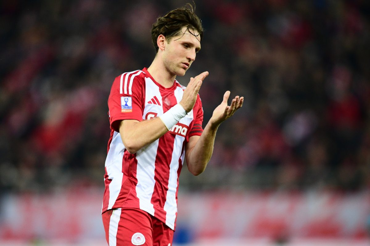 Ολυμπιακός: Αναγκαστική αλλαγή ο Ρέτσος, μπήκε ο Μπιανκόν