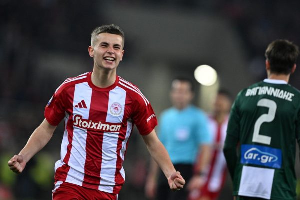 Κι όμως το έχει ξανακάνει: Όταν ο 15χρονος Μουζακίτης… έβαζε παρόμοιο γκολ με αυτό κόντρα στον Παναθηναϊκό (vids)