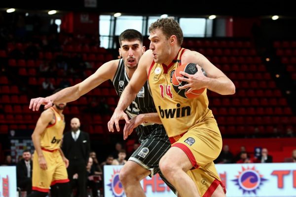 Ολυμπιακός – ΠΑΟΚ 86-60: Τον «καθάρισε» σε ένα ημίχρονο – Αγωνία για Βιλντόζα