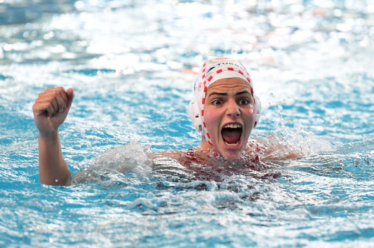 Ολυμπιακός – Βουλιαγμένη 12-10: «Ερυθρόλευκο» το Κύπελλο στις Γυναίκες