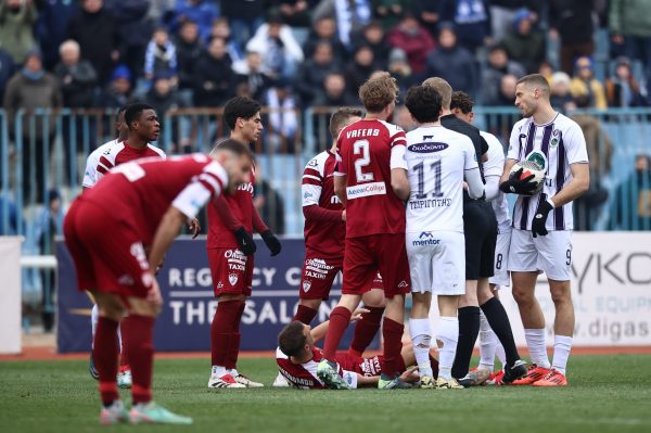 Ηρακλής – ΑΕΛ 2-2: «Βυσσινί» για… Super League, έμειναν όρθιοι στο «Καυταντζόγλειο»