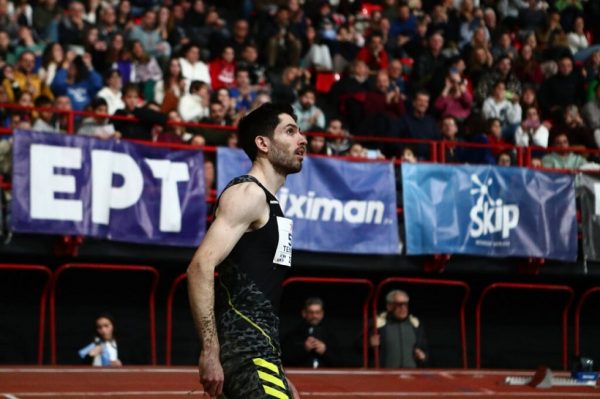 Πρώτος στο… ρελαντί ο Τεντόγλου, στο Πανελλήνιο Κλειστού Στίβου (vid)