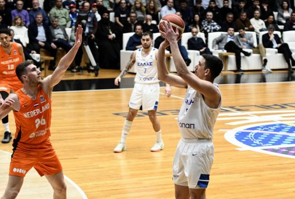 Λαρεντζάκης: «Να είμαστε ενωμένοι και αγαπημένοι»