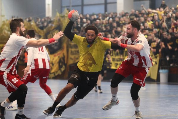 ΑΕΚ – Ολυμπιακός 38-34: Πήρε το ντέρμπι η Ένωση