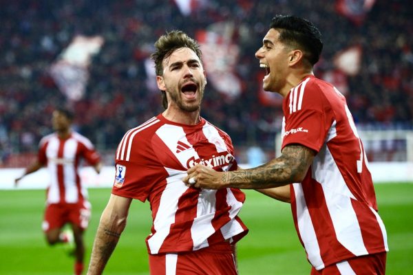 Πάρτι του Ολυμπιακού στο Φάληρο και 3-0 με γκολ του Γιάρεμτσουκ στο 22′! (vids)