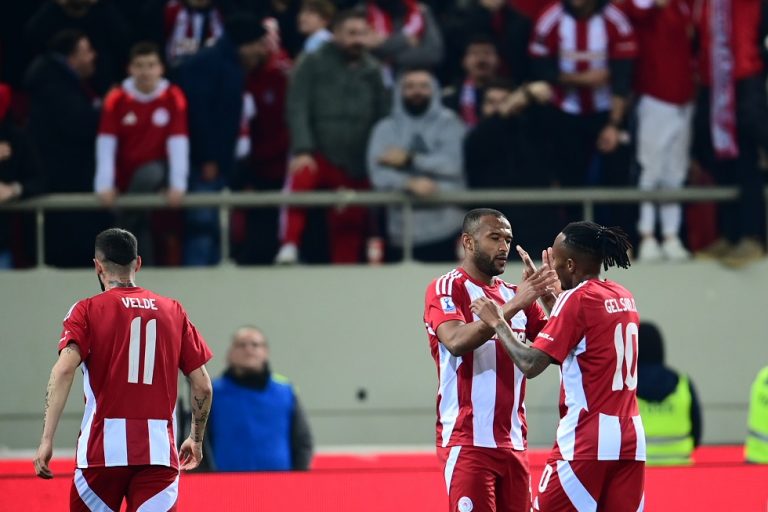 Ο Ολυμπιακός έφτασε τις 100 νίκες στα ντέρμπι με την ΑΕΚ