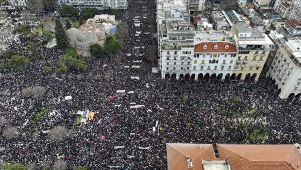 Μεγαλειώδης συγκέντρωση για τα Τέμπη στη Θεσσαλονίκη - Βίντεο από drone