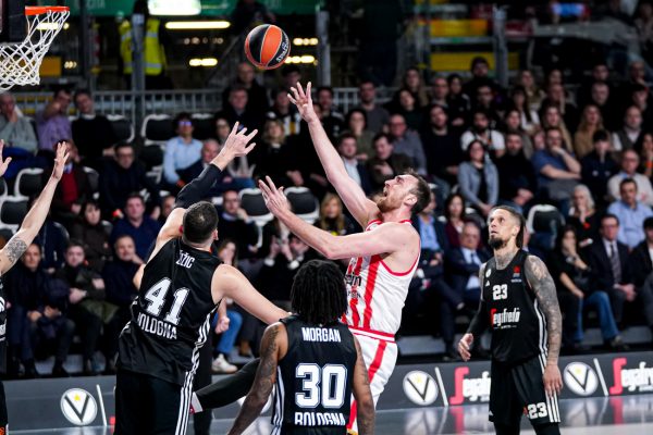 Ολυμπιακός: Tίποτα δεν είναι απλό και εύκολο, αλλά πρωτιά δείχνει κοντά