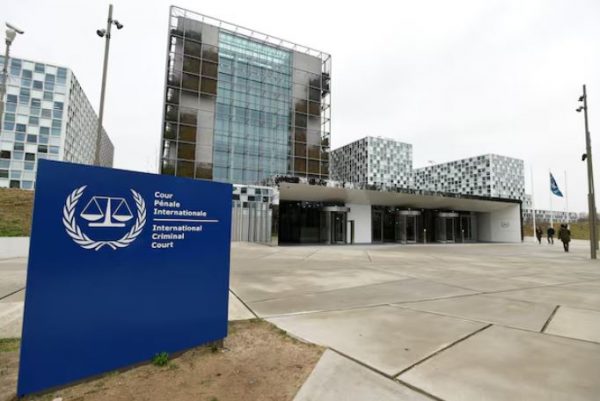 Νέο εκτελεστικό διάταγμα Τραμπ: Κυρώσεις κατά του ΔΠΔ επειδή «στρέφεται κατά των ΗΠΑ και του Ισραήλ»