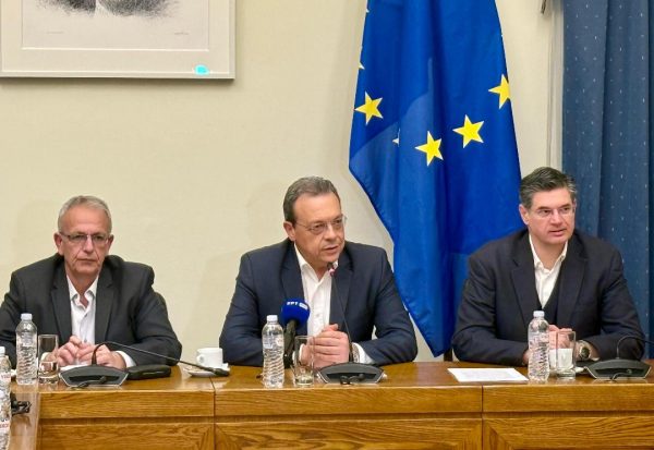 Φάμελλος στην ΟΛΜΕ: Η δημόσια Παιδεία, αδιαπραγμάτευτη αρχή της πολιτικής ταυτότητας του ΣΥΡΙΖΑ