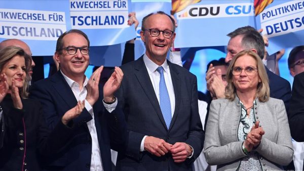 Γερμανία: Ο Μερτς ζητά ευρωπαϊκή «ανεξαρτησία» από τις ΗΠΑ μετά την εκλογική νίκη