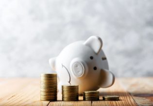 Metron Analysis: Το 52% κρίνει ότι το 2019 επί πρωθυπουργίας Τσίπρα βρισκόταν σε καλύτερη οικονομική κατάσταση