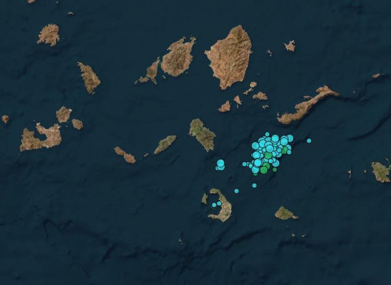 Άκης Τσελέντης: «Μην επαναπαύεστε, το φαινόμενο είναι σε εξέλιξη» – Προειδοποίηση για σεισμούς