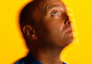 Αρρώστησα. Αρρώστησα βαριά! Ο Φιλ Κόλινς για τη μεγάλη ήττα στη ροκ ζωή του