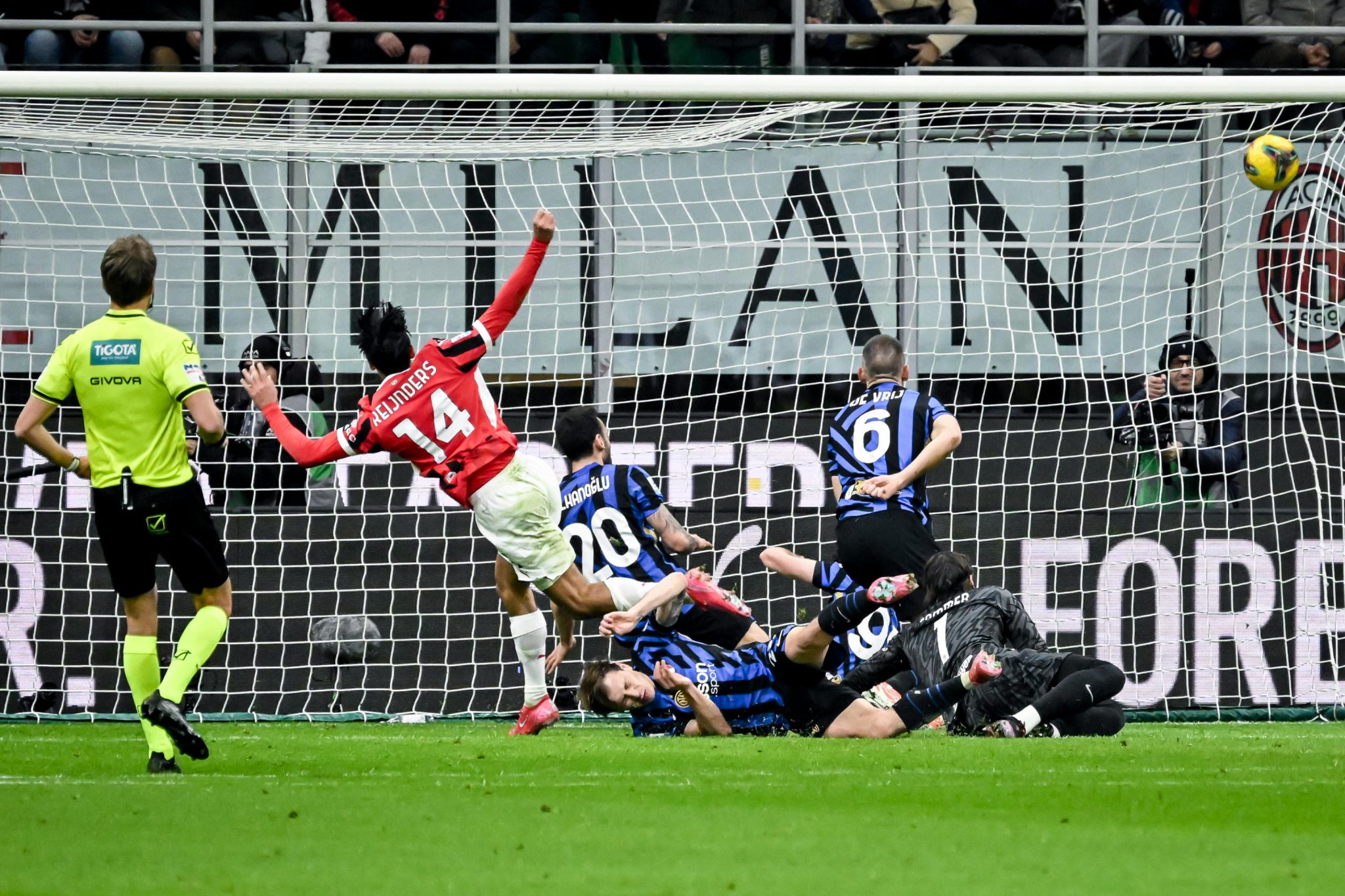 Μίλαν – Ίντερ 1-1: Ισόπαλο το derby della Madonnina