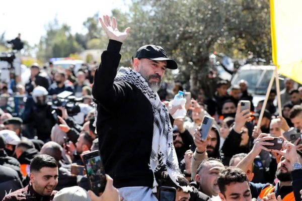 Ισραήλ: Απελευθερώθηκαν Παλαιστίνιοι κρατούμενοι – Πανηγυρισμοί στη Ραμάλα