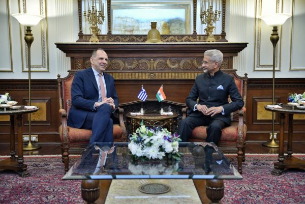 Γεραπετρίτης στην Ινδία: Ενίσχυση της συνεργασίας στη ναυτιλία, το διμερές εμπόριο και τη νόμιμη μετανάστευση