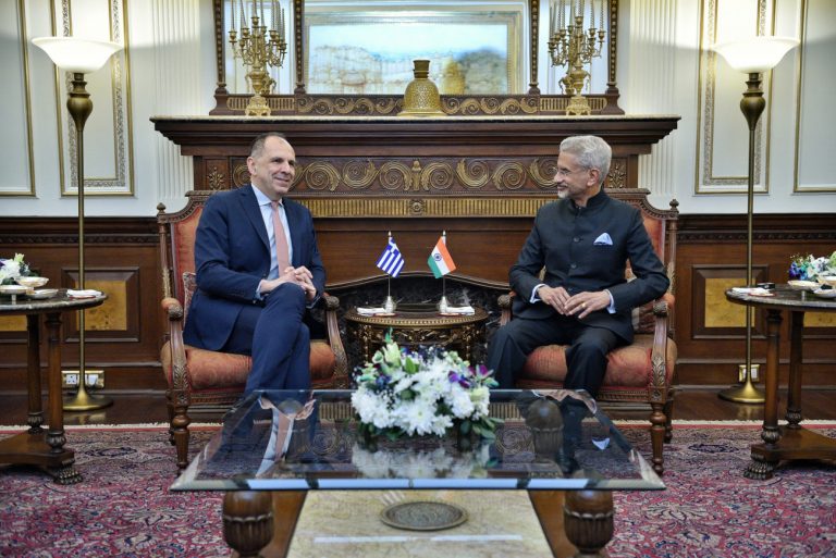 Γεραπετρίτης στην Ινδία: Ενίσχυση της συνεργασίας στη ναυτιλία, το διμερές εμπόριο και τη νόμιμη μετανάστευση