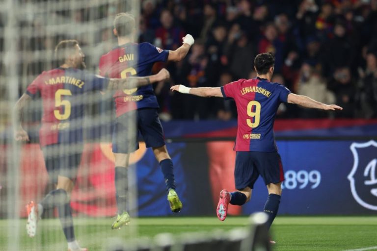 Μπαρτσελόνα – Βαγιεκάνο 1-0: Ο Λεβαντόφσκι την έστειλε στην κορυφή!