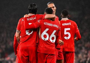 Στο +13 η ασταμάτητη Λίβερπουλ (2-0) – «Όρθια» η Νότιγχαμ κόντρα στην Άρσεναλ (0-0)