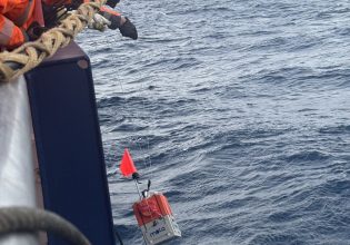 Σαντορίνη: Εγκαθίστανται τέσσερις νέοι υποθαλάσσιοι σεισμογράφοι με ειδικούς σένσορες – Μελετούν το ηφαίστειο