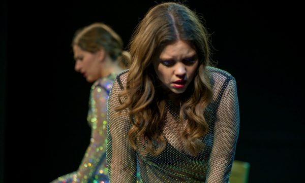 Δάφνη: Το τολμηρό κουίρ παραμύθι παίρνει παράταση για 4 τελευταίες παραστάσεις λόγω συνεχόμενων sold out