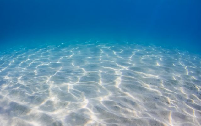 Καταδυτικό πάρκο στην Κόρινθο;