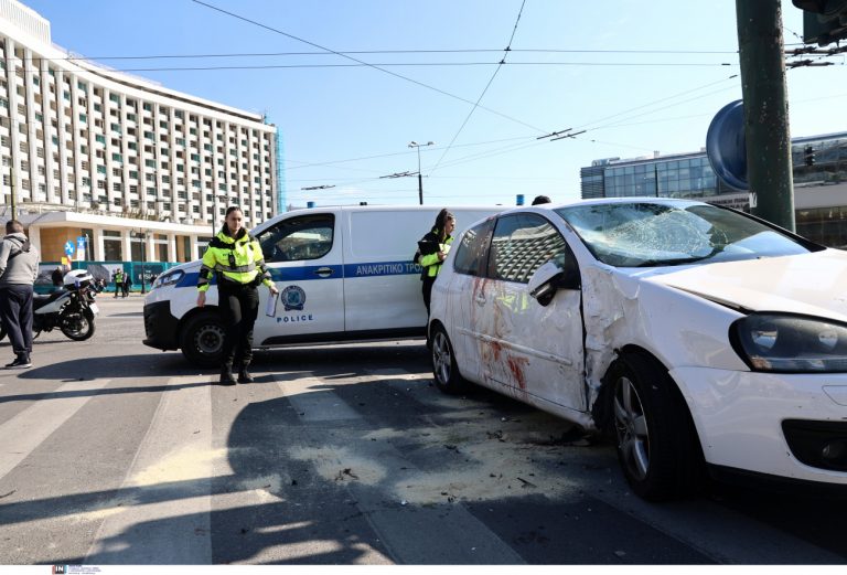 Τροχαίο με έναν νεκρό στο κέντρο της Αθήνας – ΙΧ συγκρούστηκε με μηχανή