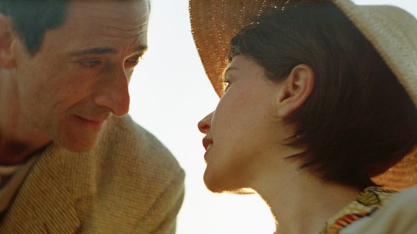 Το αμήχανο περιστατικό μεταξύ μιας μακιγιέρ και του Άντριεν Μπρόντι στα γυρίσματα της ταινίας «The Brutalist»