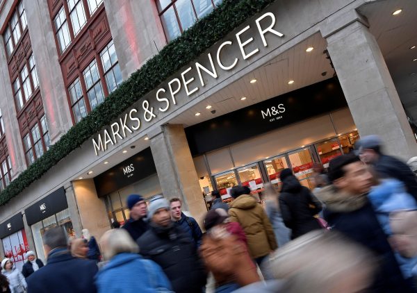 Marks & Spencer: Δεν είμαστε κουμπαράς – Σταματήστε τους νέους φόρους