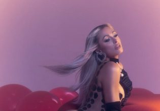 H Πάρις Χίλτον πουλάει ρούχα από την εμβληματική γκαρνταρόμπα της για καλό σκοπό