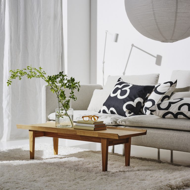 Οι ιστορίες πίσω από τα πιο εμβληματικά αντικείμενα της ΙΚΕΑ που μας επανασυστήνονται στη συλλεκτική σειρά Nytillverkad