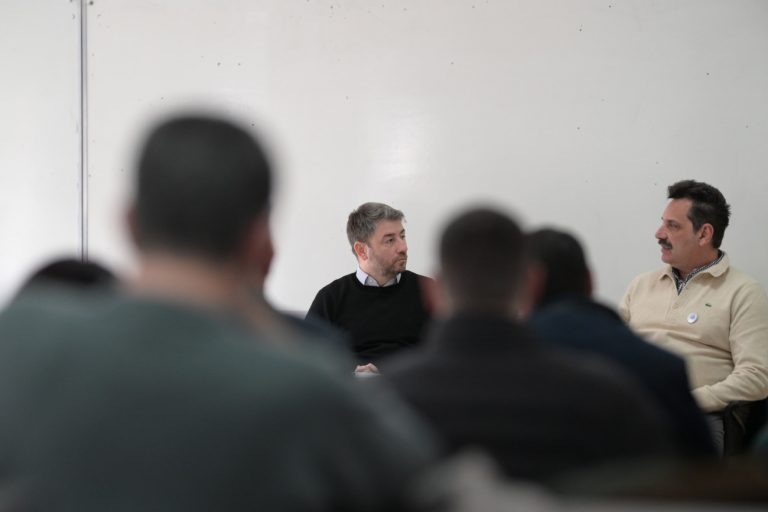 Ανδρουλάκης από Σάμο: Η κυβέρνηση επενδύει στην τοξικότητα και τον διχασμό