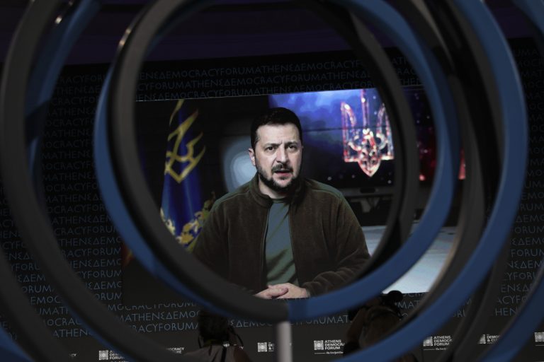 Ουκρανία: Έτοιμος να παραιτηθεί ο Ζελένκσι… «για την ειρήνη»