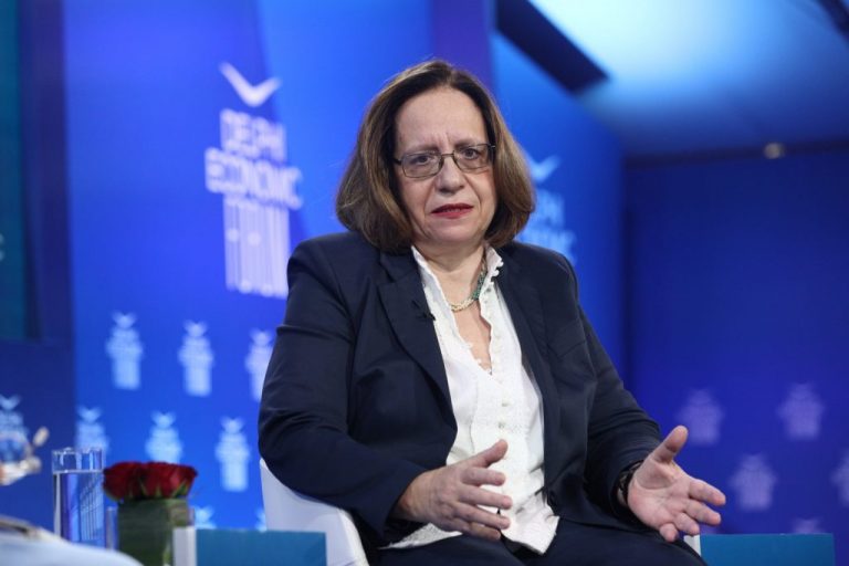 Βασίλης Καλογήρου: Απάντηση Αδειλίνη σε Φάμελλο – Η μητέρα μας