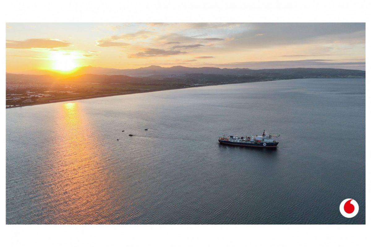 H Vodafone Ελλάδας συνδέει δισεκατομμύρια ανθρώπους καθημερινά