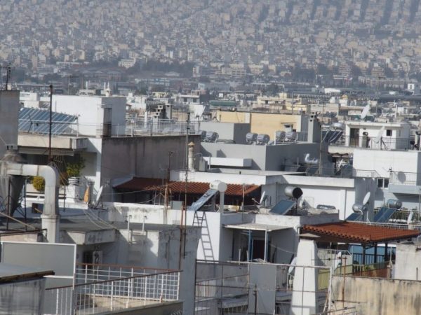 Koινωνική αντιπαροχή: Με ευνοϊκότερους όρους για τους ιδιώτες-αναδόχους το νέο νομοσχέδιο