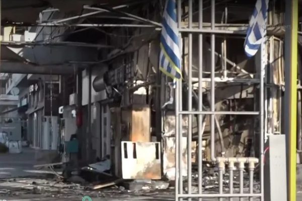 Εμπρησμός η φωτιά στο βενζινάδικο στην Αργυρούπολη – Πώς πυρπόλησαν το κτίριο