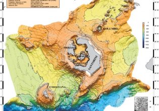 Σαντορίνη: Η ιστορία του υποθαλάσσιου ηφαιστείου Κολούμπο βορειοανατολικά του νησιού